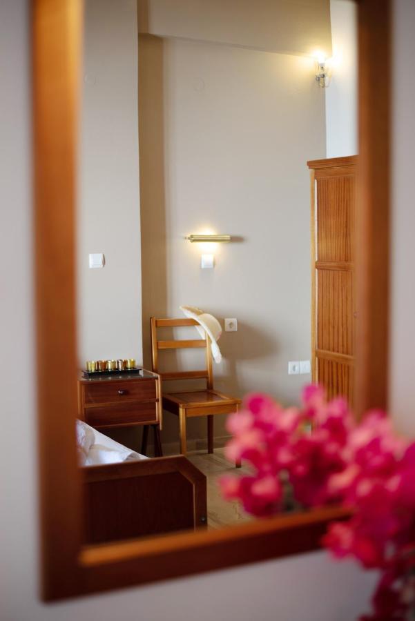 Almira Inn イオス島 チョーラ エクステリア 写真